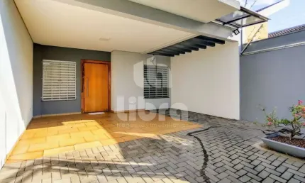 Casa com 3 quartos à venda na Rua Pioneira Vergínia Maria Fecchio, Jardim Itália, Maringá