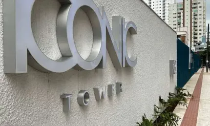 Apartamento em construção no edifício iconic tower em balneário camboriú/sc.