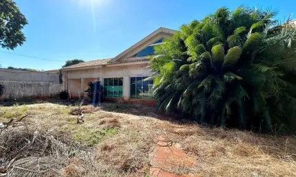 Casa comercial à venda na Rua Carlos Chagas, 103, Zona 05, Maringá