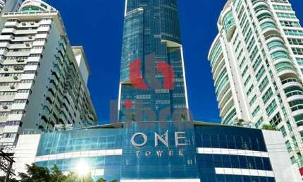Apartamento a venda no Edifício One Tower em Balneário Camboriú/SC.
