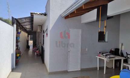Casa com 3 quartos à venda na Rua José de Farias Ferraz, Jardim Três Lagoas, Maringá