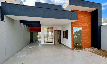 Casa com 3 quartos à venda na Rua Pioneiro Jones Sales Pontes, Jardim Munique, Maringá