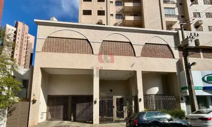 Apartamento para alugar no Edifício Chateau de Lyon no bairro Zona 04