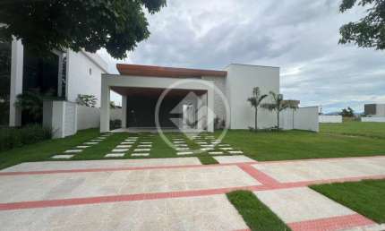 Linda Casa LINEAR em condominio fechado codigo: 98504