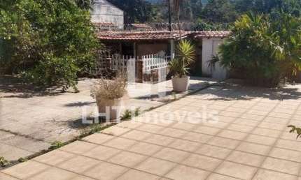 Ótima casa de 3 quartos disponível para locação ou venda, na Rua dos Flamboyants, Engenho do Mato, Niterói-RJ