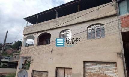 Bairro São Judas Tadeu, Casa de 4 quartos de 3 vagas de garagem e amplo terraço - R$ 350.000,00