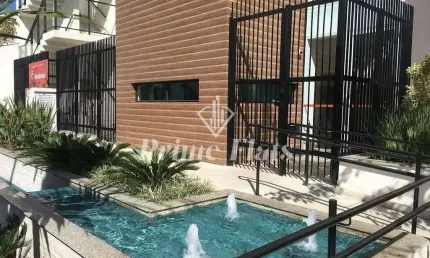 Apartamento disponível para venda no Condomínio Code Aclimação, de 26m² com 1 dormitório e 1 vaga de garagem