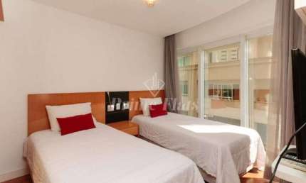 Flat disponível para venda no Condomínio Edifício Stella Vega na Paraíso, com 31m², 1 dormitório e 1 vaga