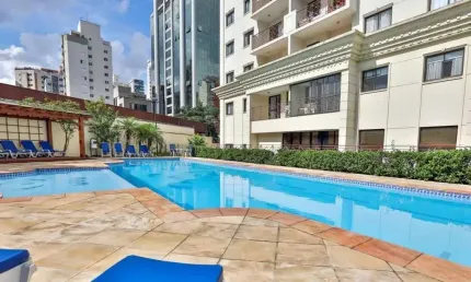 Flat disponível para venda no Quality Suítes Long Stay Vila Olímpia, com 52m², 2 dormitórios e 1 vaga