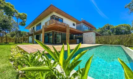 Casa à venda 5 suítes condomínio alto padrão praia do forte
