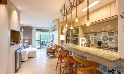 Apartamento à Venda em Itacimirim Condomínio Punta Cana Alto Padrão 2 Suítes Duplex