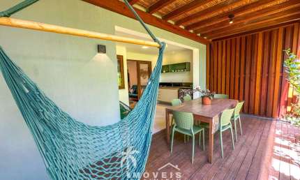 Apartamento à Venda 2 Suítes Na Vila de Praia do Forte Térreo