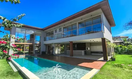 Casa à Venda 5 Suítes Condomínio Alto Padrão Praia do Forte