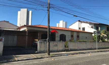 Casa com 2 quartos à venda na Rua João Brígido, 705, Joaquim Távora, Fortaleza por R$ 800.000
