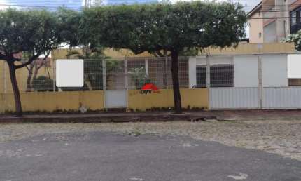 Casa com 3 quartos à venda na Rua Monsenhor Bruno, 2819, Joaquim Távora, Fortaleza por R$ 1.200.000
