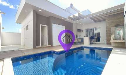 Casa de 170m² à venda no Pousada dos Campos III, Pouso Alegre. 3 dormitórios, suíte máster. Piscina privativa e área gourmet.