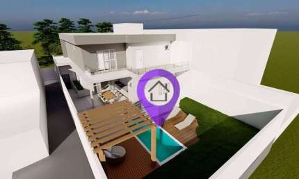 Casa de 280m² à venda no bairro Astúrias em Pouso Alegre. 4 dormitórios com usina solar, piscina com hidromassagem e área gourmet