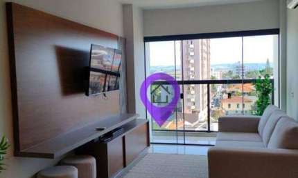 Apartamento à venda no Scenarium, Centro de Pouso Alegre/MG. 55m², 1 dormitório, 1 vaga, varanda gourmet. Condomínio com piscina, cinema e gourmet