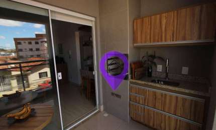Apartamento de 93m² à venda no Residencial Villa Lobos, Pouso Alegre. Três dormitórios, varanda gourmet e vaga coberta.