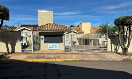 Sobrado Conforto e Sofisticação em Condomínio Fechado no Bairro Jd Bela Vista!