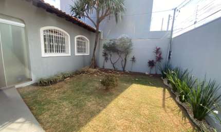 Casa com 4 quartos à venda na Rua João Akamine, Santa Fé, Campo Grande