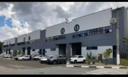 GALPÃO COMERCIAL PARA LOCAÇÃO EM BARUERI COND. FECHADO - 831,75m²