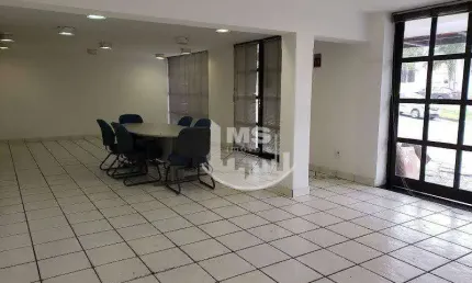 Casa comercial com 8 salas para alugar na Avenida Doutor Moraes Salles, Jardim Guarani, Campinas