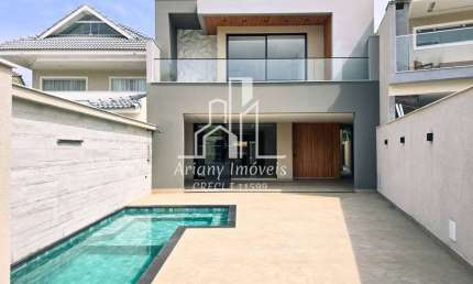 Riviera del Sol | Casa Contemporânea Triplex no Recreio