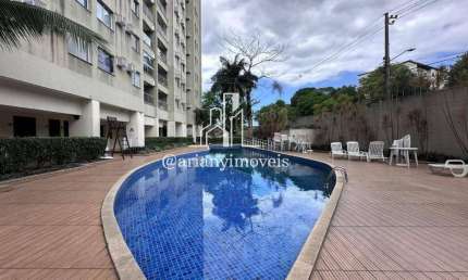• Via Flamboyant Bandeirantes - Apartamento 2 quartos no Camorim 60 m² •