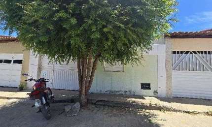 Casa 69.55m², 2 dormitório(s), 1 vaga(s) na garagem - , IACU BA
