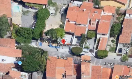 Casa à venda na Rua E, 25, Parangaba, Fortaleza
