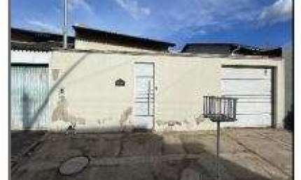 Casa com 3 quartos à venda na Rua Jovelina de Melo, 198, Nova Vila, Caldas Novas