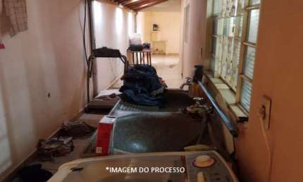 Casa à venda na Rua Adriano Ferriani, 622, Centro, Sales Oliveira
