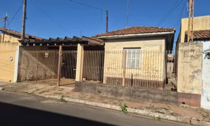 Casa na rua joao nogueira jaguaribe, n. 16, são manuel/sp