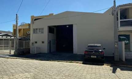 Barracão / Galpão / Depósito para alugar no Tabuleiro dos Oliveiras, Itapema 