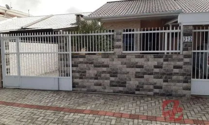 Casa com 1 quarto para alugar no Balneário Perequê, Porto Belo 