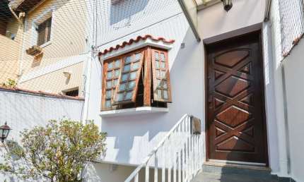 Espetacular casa tipo para venda com 3 quartos, sendo 1 suíte, 123m²