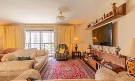 Deslumbrante apartamento tipo para venda com 4 quartos, sendo 2 suítes, 216m²