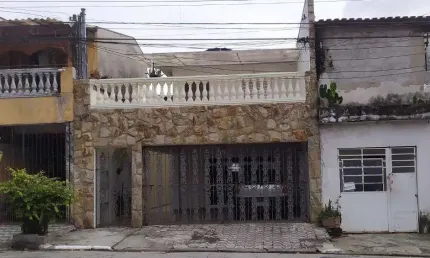 Versátil sobrado para venda em vila santa catarina com 3 quartos, sendo 2 suítes, 174m²