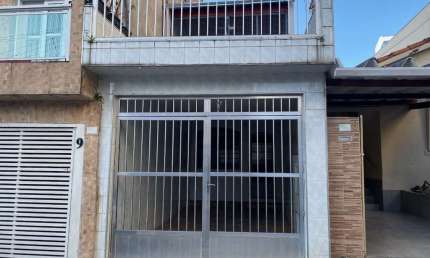 Atraente casa tipo para locação com 2 quartos, 144m²
