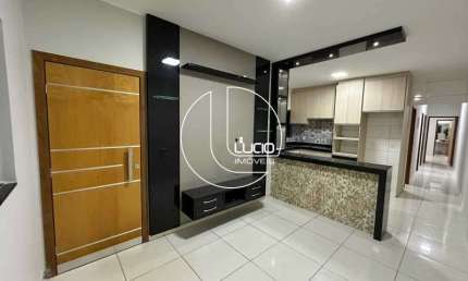 Casa com 3 quartos à venda na Avenida Contorno, Residencial Arco-Íris, Anápolis, 140 m2 por R$ 385.000