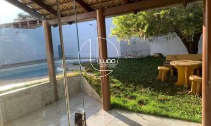 Casa com 3 quartos à venda na Rua Eduardo Pereira, Dom Pedro II, Anápolis, 274 m2 por R$ 470.000