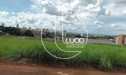 Terreno à venda na Avenida Juscelino Kubitschek, Residencial Jardins do Lago, Anápolis por R$ 214.000