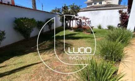 Casa com 4 quartos à venda na Alameda Félix Jaime, Parque Brasília, Anápolis, 300 m2 por R$ 750.000