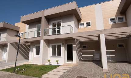 Venda Sobrado em Condomínio 03 Quartos Campo Comprido Curitiba