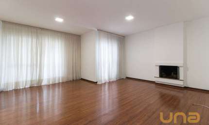 Apartamento no Bigorrilho de 175,30 m² com 3 quartos  - 03390.