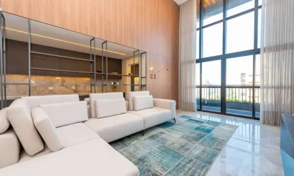 Apartamento com 2 quartos no bairro batel, próximo a praça do