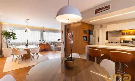 APARTAMENTO COM 3 QUARTOS - ÁREA TOTAL 204,64 m² - BIGORRILHO