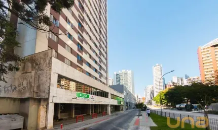 Ponto comercial para alugar na Avenida República Argentina, 193, Água Verde, Curitiba
