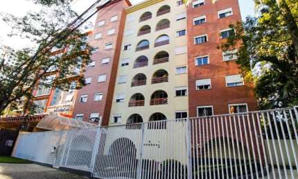 Apartamento 03 dormitórios 180,11 m² Cabral Country Residence